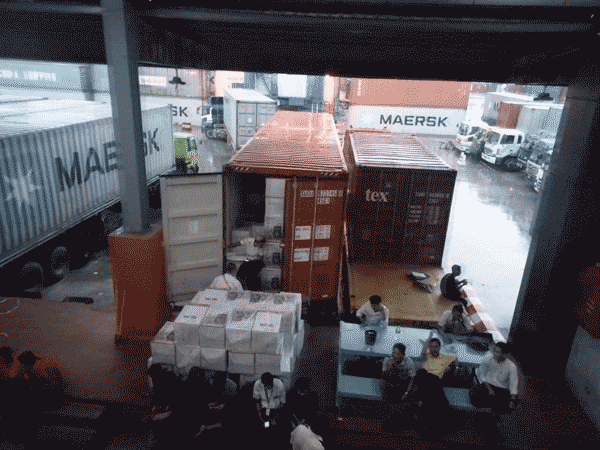 yeslogistic