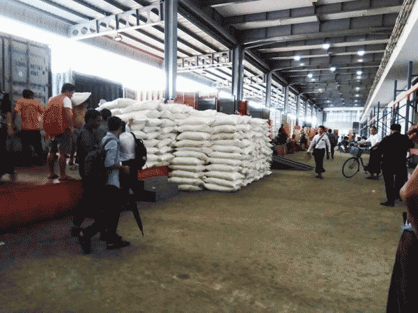 yeslogistic